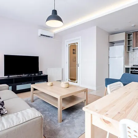 Sleek Flat In Kagithane With Terrace Κωνσταντινούπολη